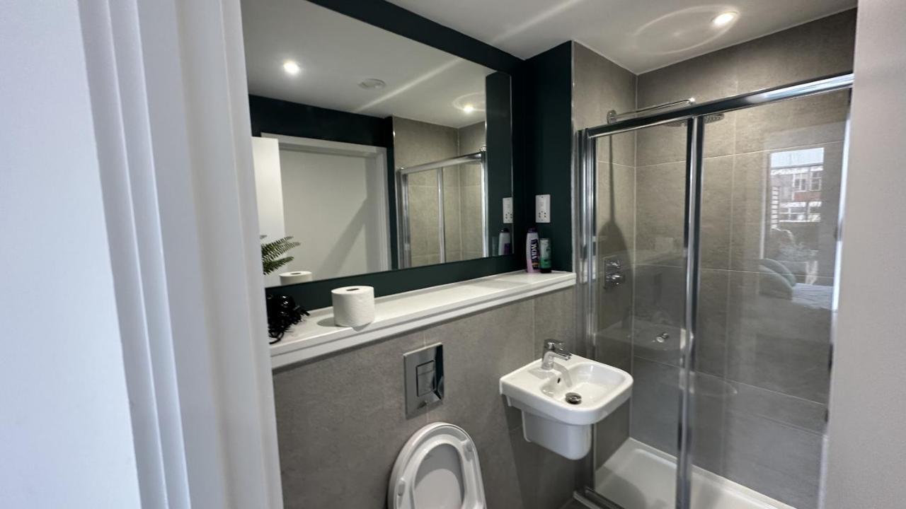 Lux Livin' Apartments - Luxury 2 Bed Apartment With Sky Garden Μάντσεστερ Εξωτερικό φωτογραφία